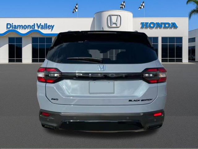 New 2026 Honda Pilot Black Edition image 4