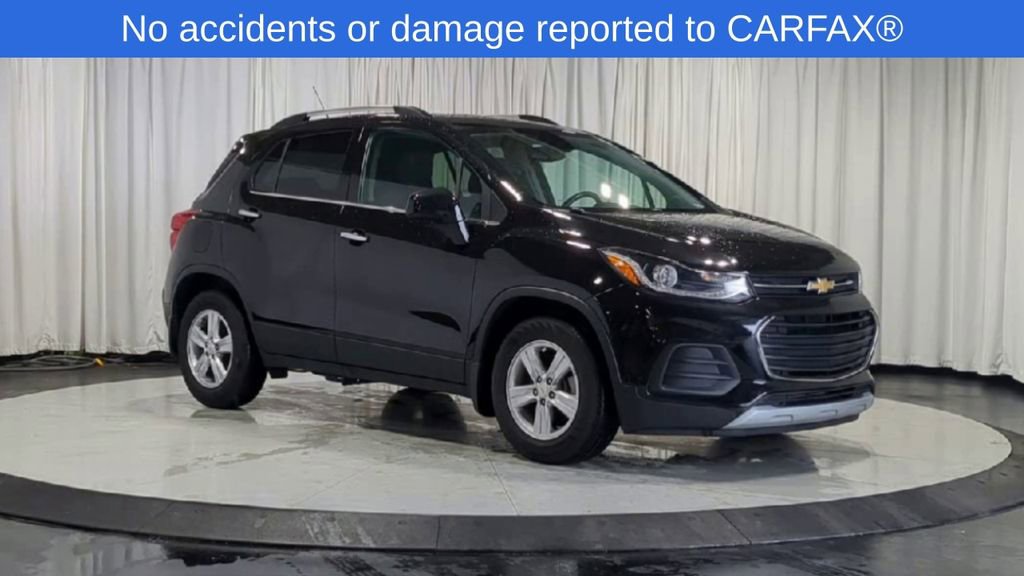 Used 2020 Chevrolet Trax LT w/ LT Convenience Package FWD image 2