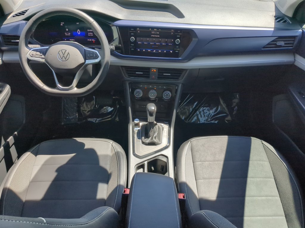 Certified 2023 Volkswagen Taos SE w/ Panoramic Sunroof Package FWD image 13