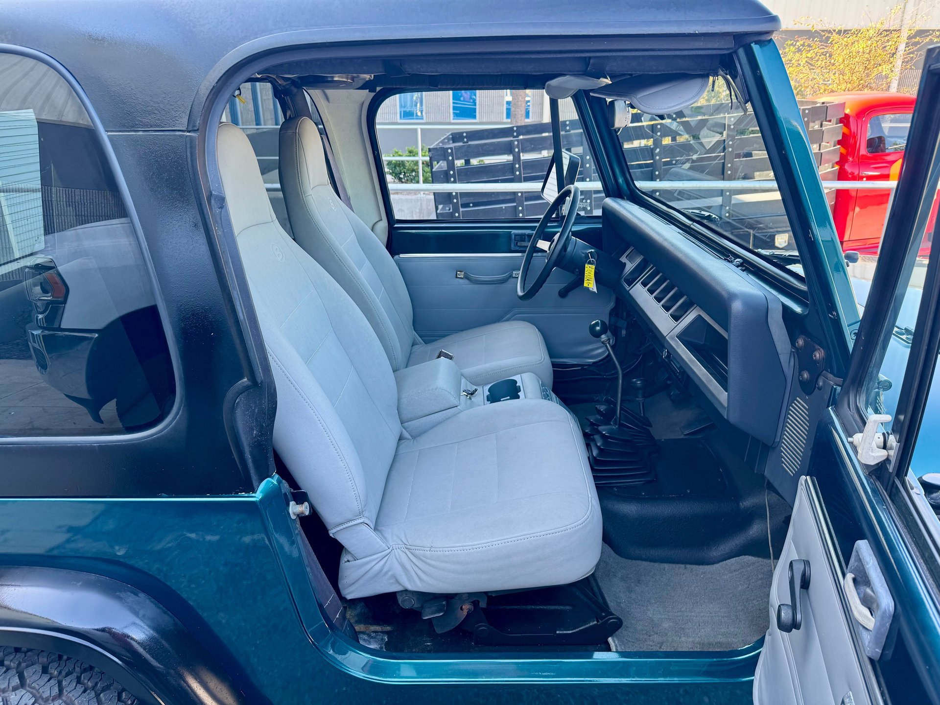 Used 1995 Jeep Wrangler Rio Grande image 95