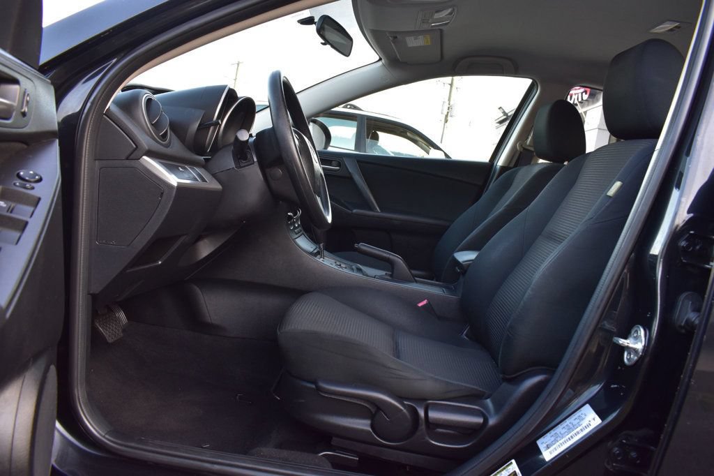 Used 2012 MAZDA MAZDA3 i Sport FWD image 14