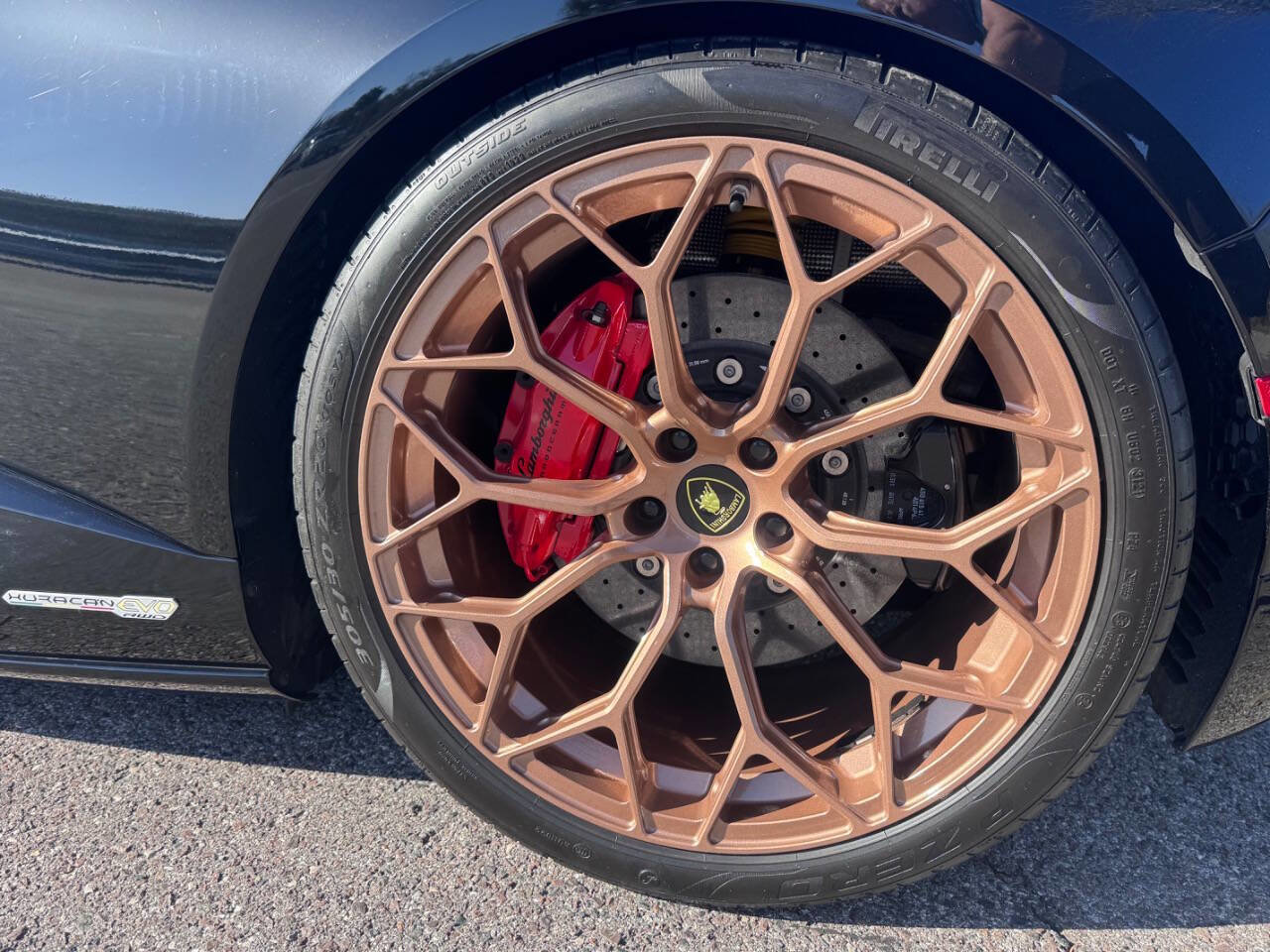 Used 2022 Lamborghini Huracan EVO image 53