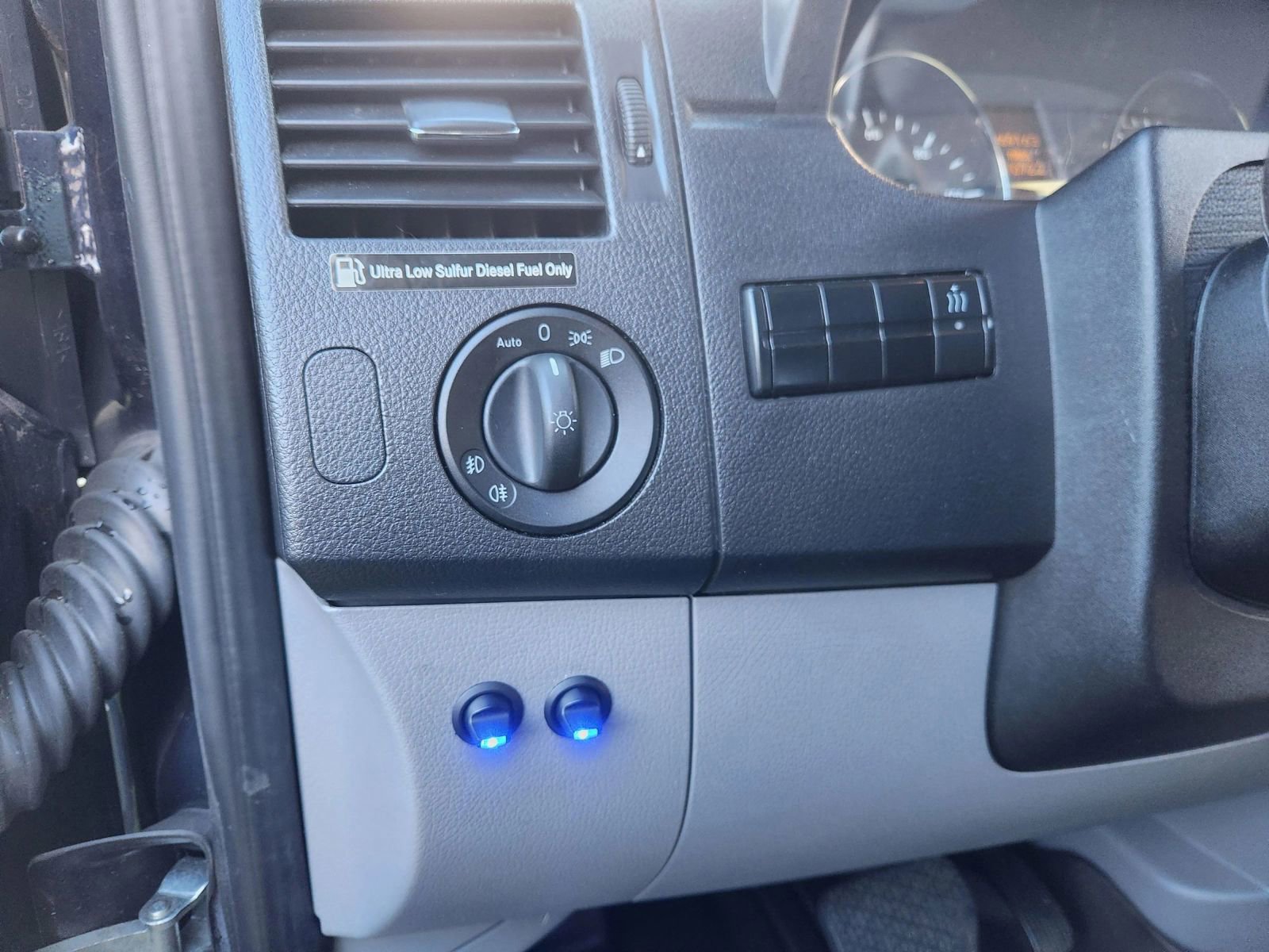 Used 2016 Mercedes-Benz Sprinter 2500 image 31