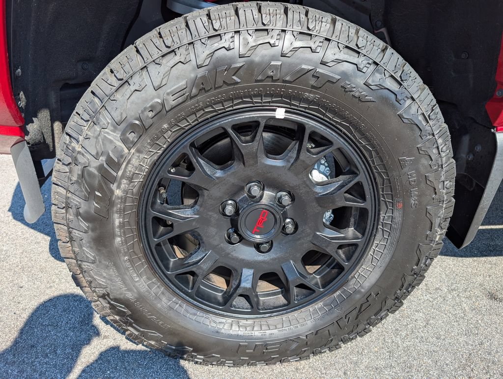 Used 2025 Toyota Tacoma TRD Sport AWD/4WD image 12