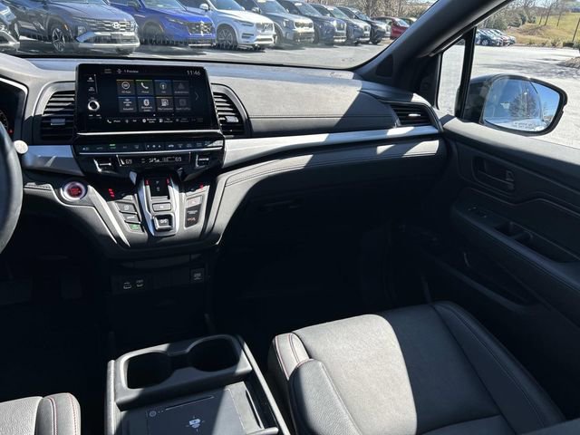 Used 2025 Honda Odyssey Sport-L image 17