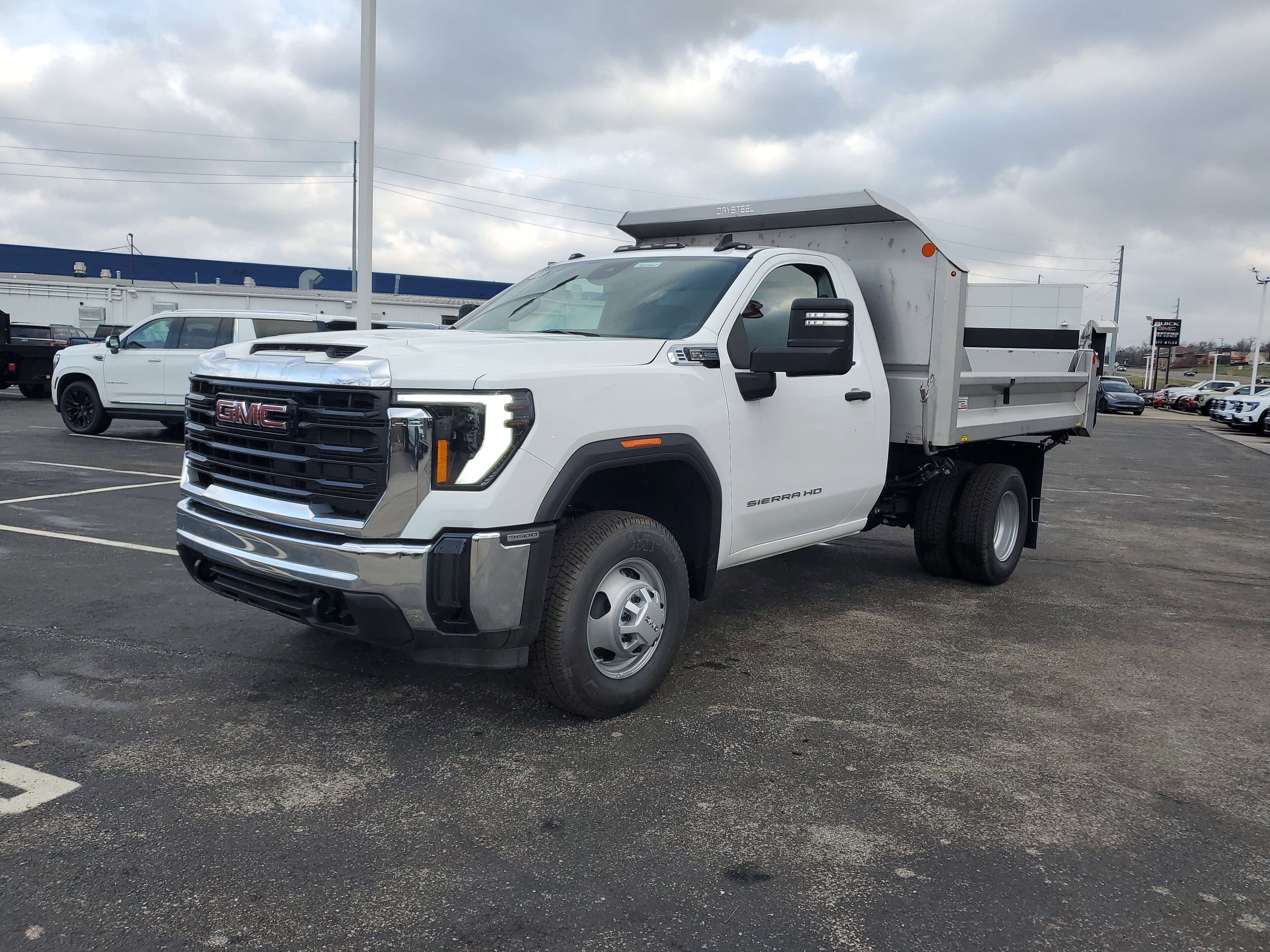 New 2025 GMC Sierra 3500 Pro w/ Convenience Package image 9