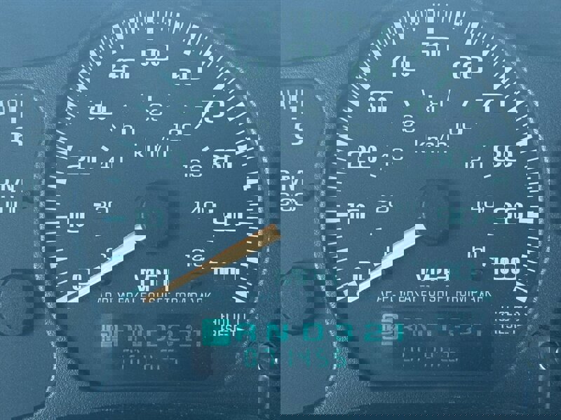 Used 2002 Chevrolet Avalanche 2WD image 26