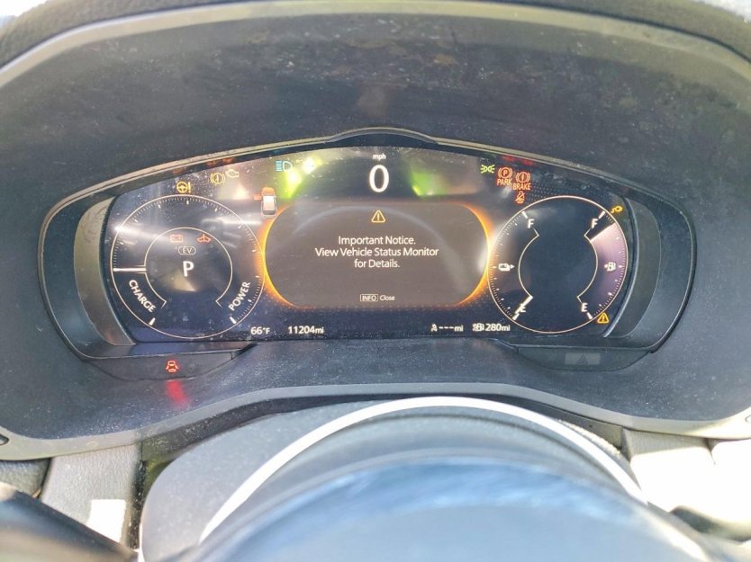 Used 2024 MAZDA CX-90 Plug-In Hybrid w/ Preferred image 8