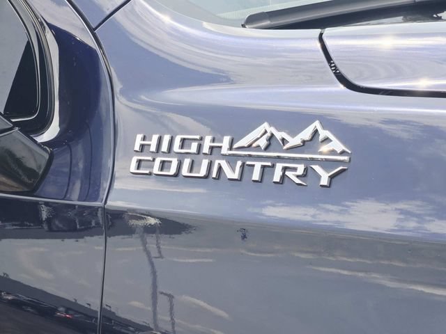 Used 2024 Chevrolet Suburban High Country w/ Advanced Technology Package AWD/4WD image 19