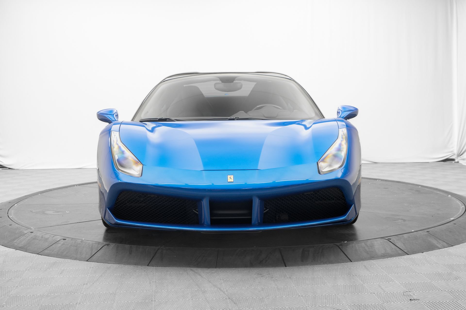 Used 2017 Ferrari 488 Spider RWD image 17