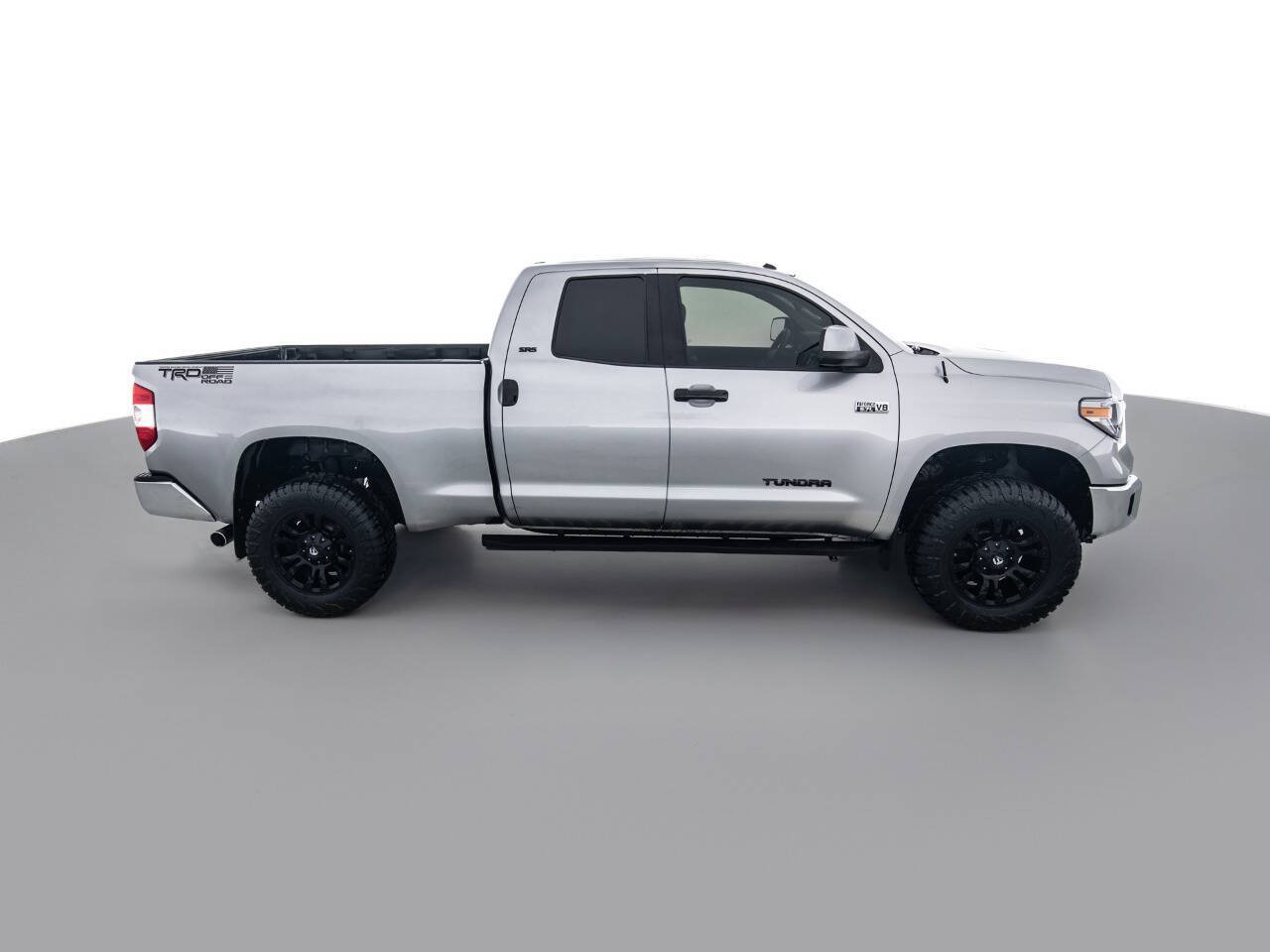 Used 2015 Toyota Tundra SR5 w/ SR5 Upgrade Package RWD image 4