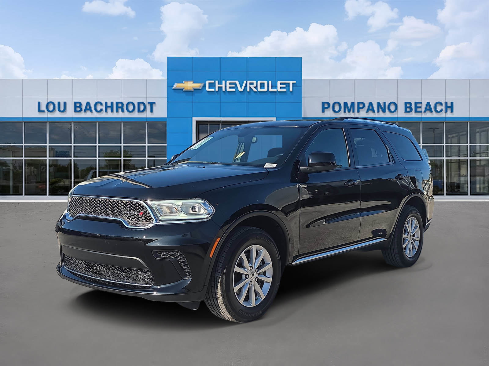 Used 2023 Dodge Durango SXT AWD/4WD image 3