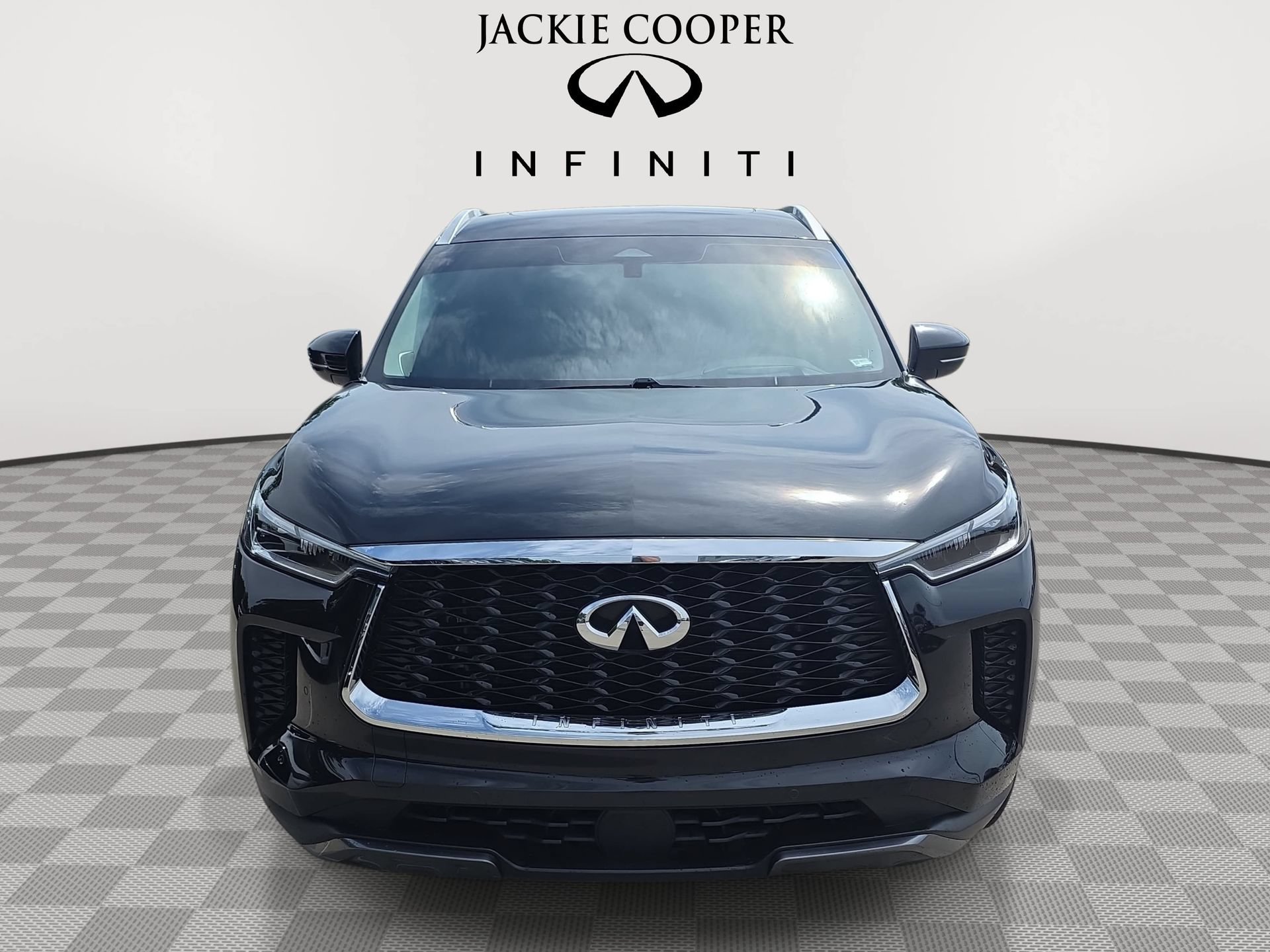 Certified 2023 INFINITI QX60 Sensory w/ Vision Package AWD/4WD image 2