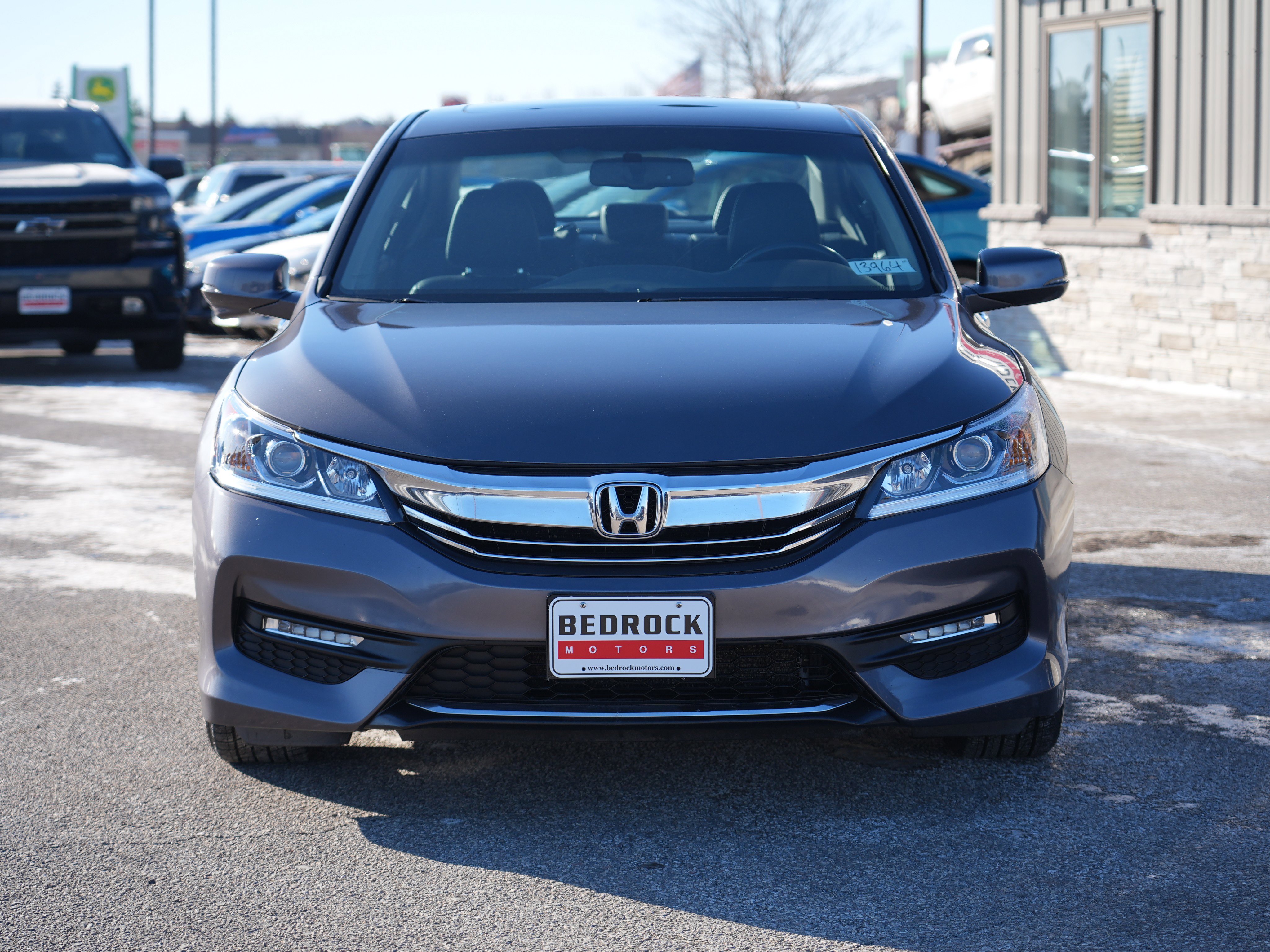 Used 2017 Honda Accord EX-L image 8