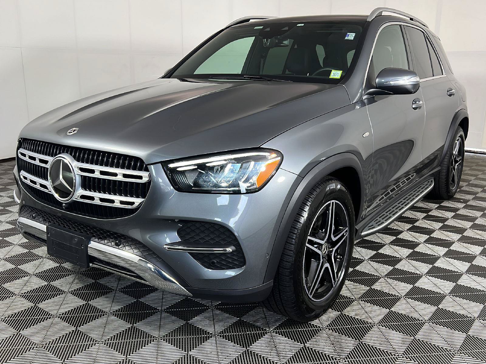 Certified 2025 Mercedes-Benz GLE 450e 4MATIC image 48