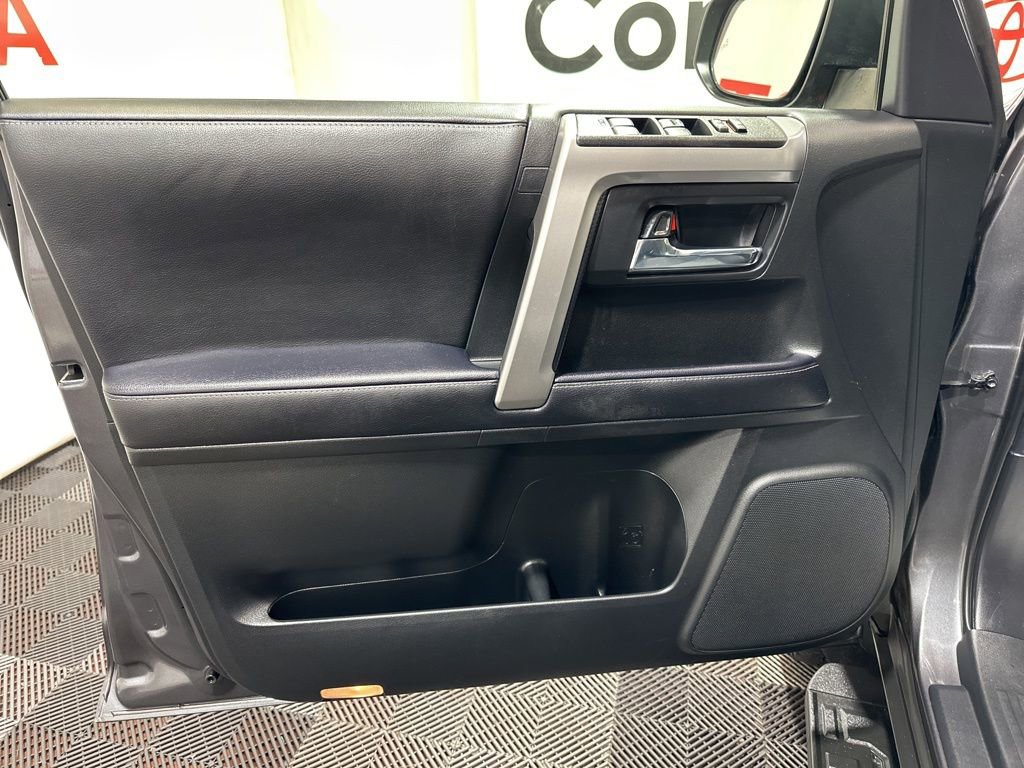 Used 2023 Toyota 4Runner SR5 Premium image 23