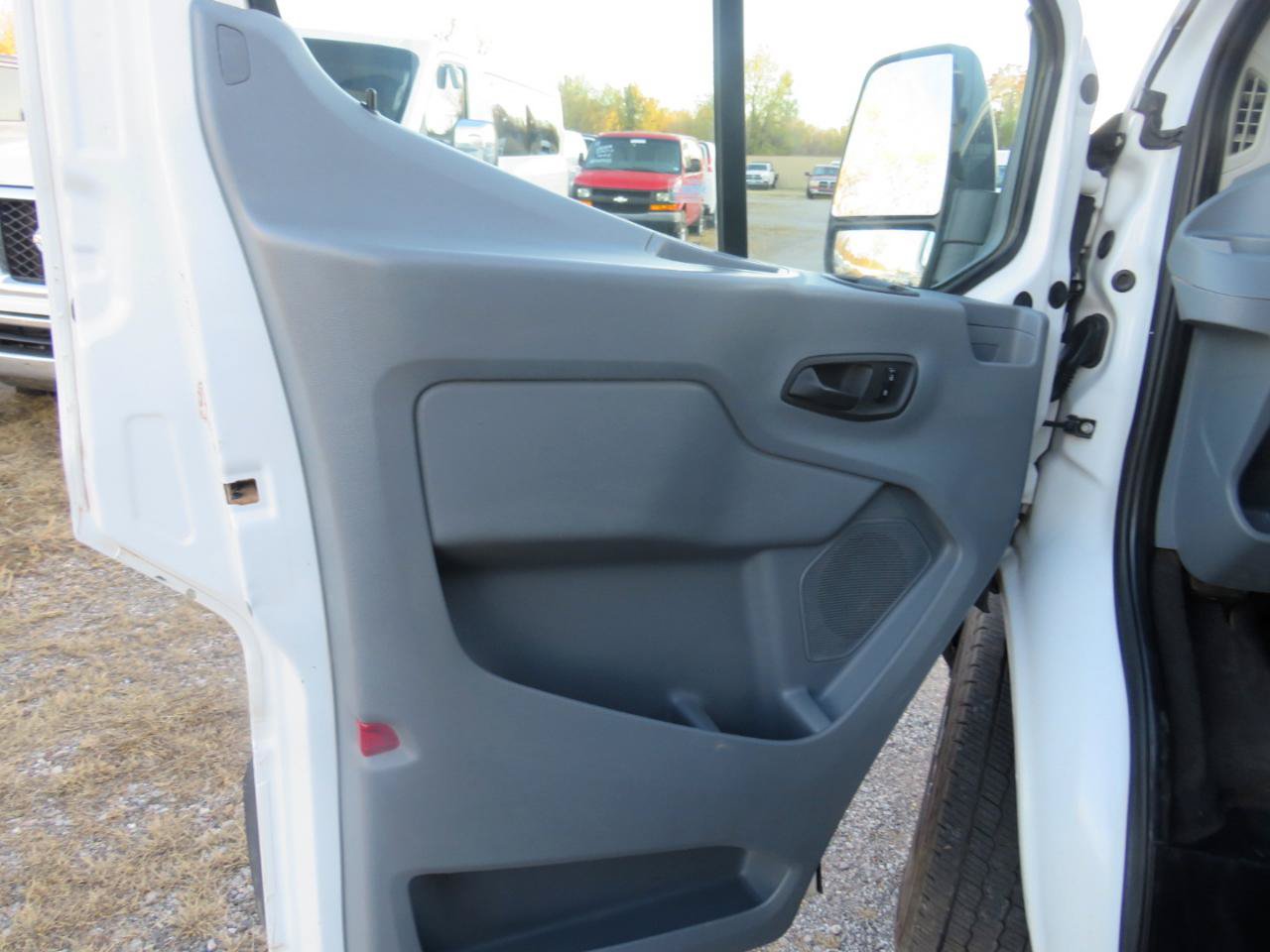 Used 2017 Ford Transit 350 XLT RWD image 8