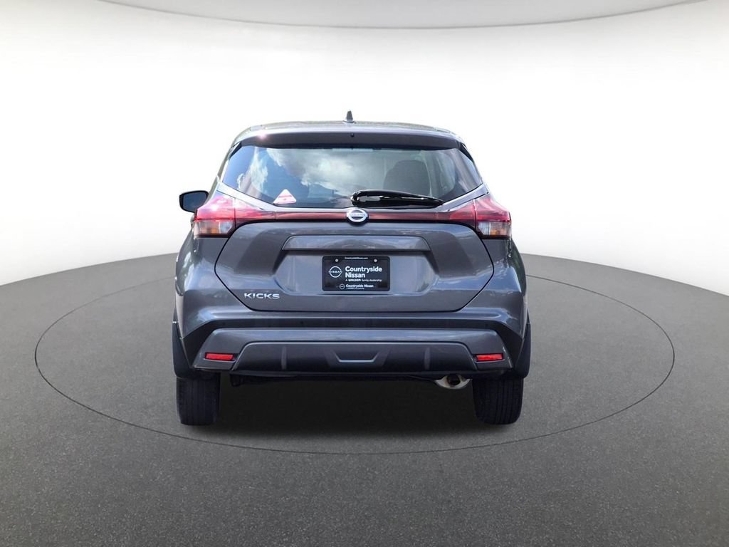 Used 2021 Nissan Kicks S FWD image 5