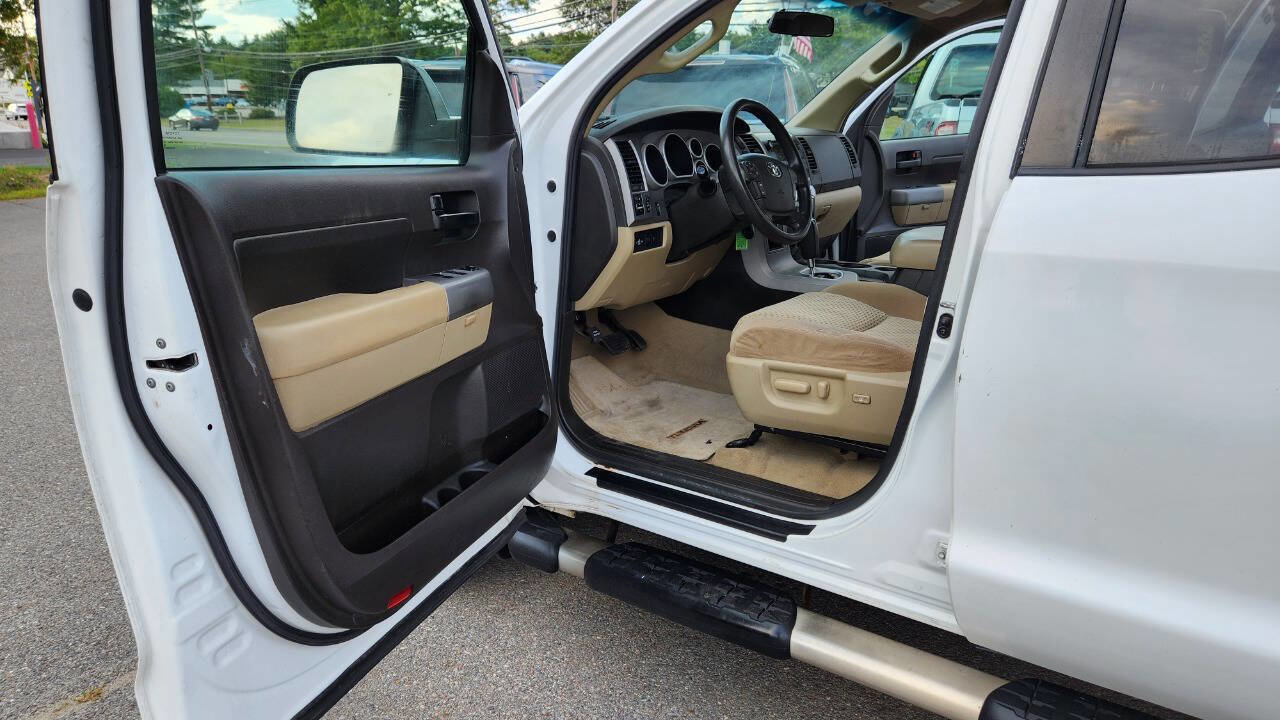 Used 2011 Toyota Tundra 4x4 Double Cab image 21