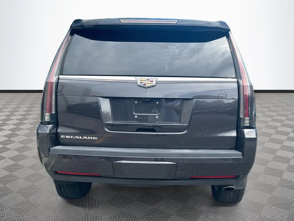 Used 2018 Cadillac Escalade Premium Luxury AWD/4WD image 7