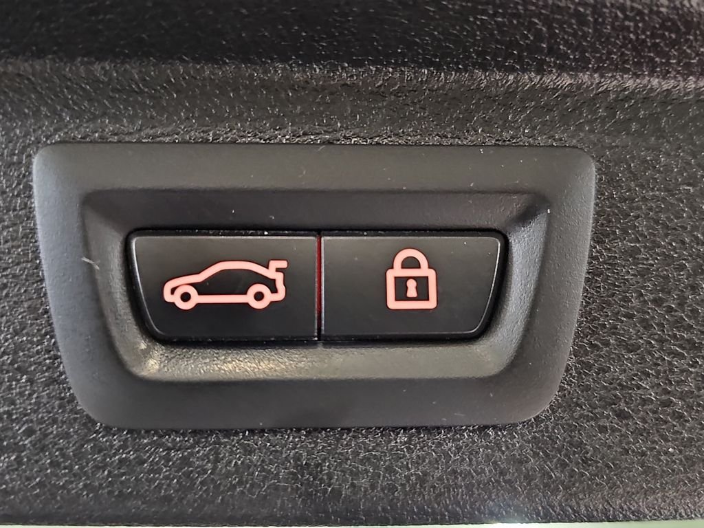 Used 2016 BMW X5 xDrive35d AWD/4WD image 16