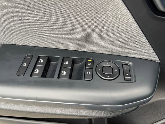 Used 2025 Kia K4 EX image 30
