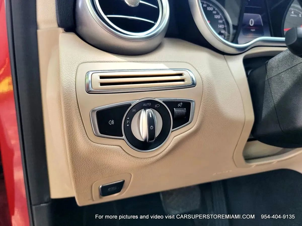 Used 2018 Mercedes-Benz C 300 Sedan image 46