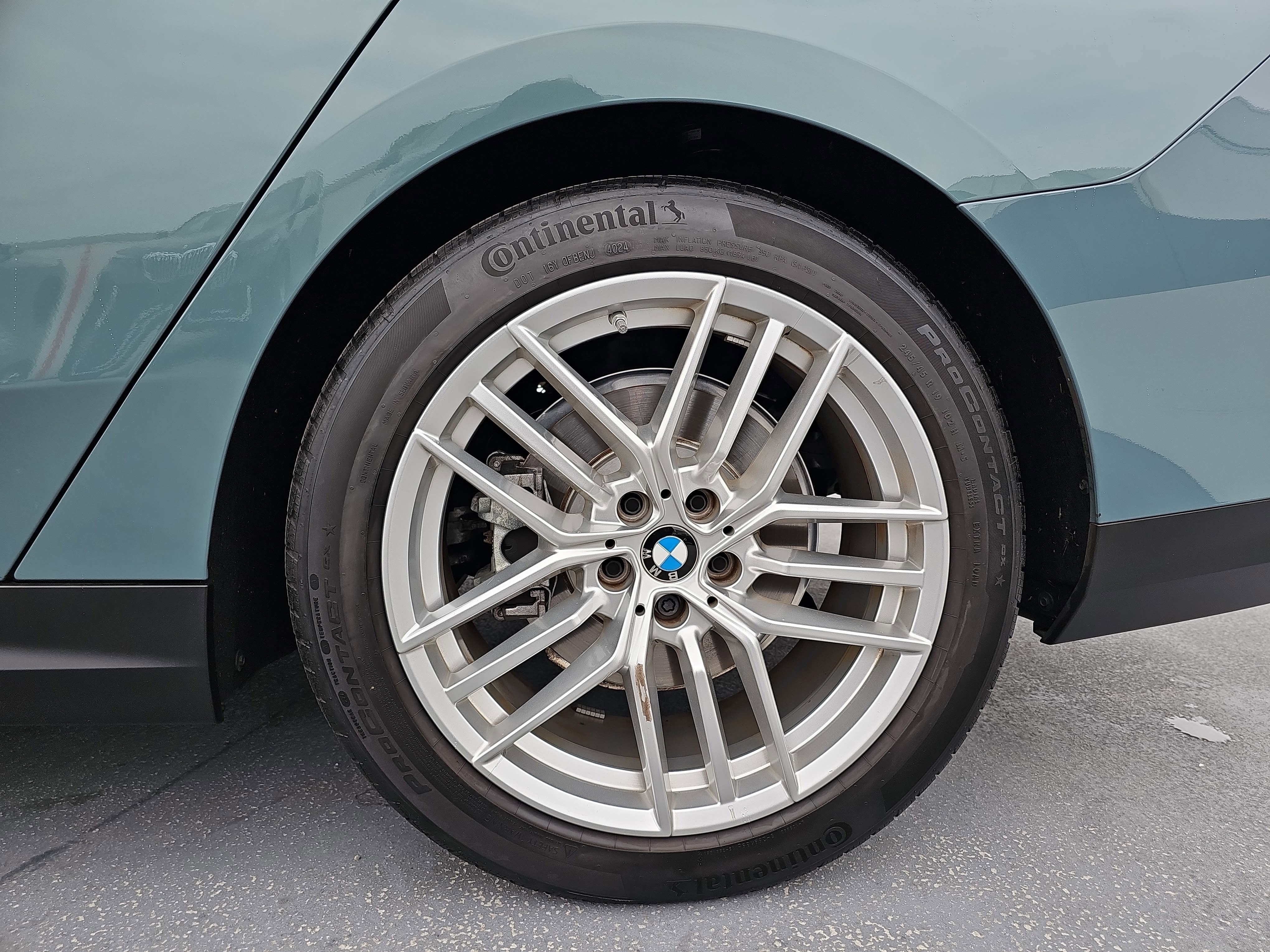 Used 2025 BMW 530i image 34