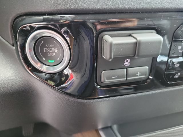 New 2026 Chevrolet Silverado 1500 High Country w/ Technology Package AWD/4WD image 30