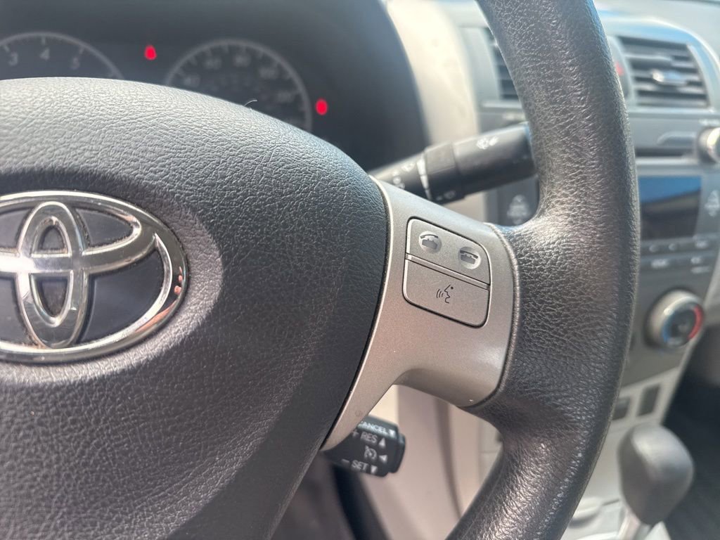Used 2011 Toyota Corolla LE image 22