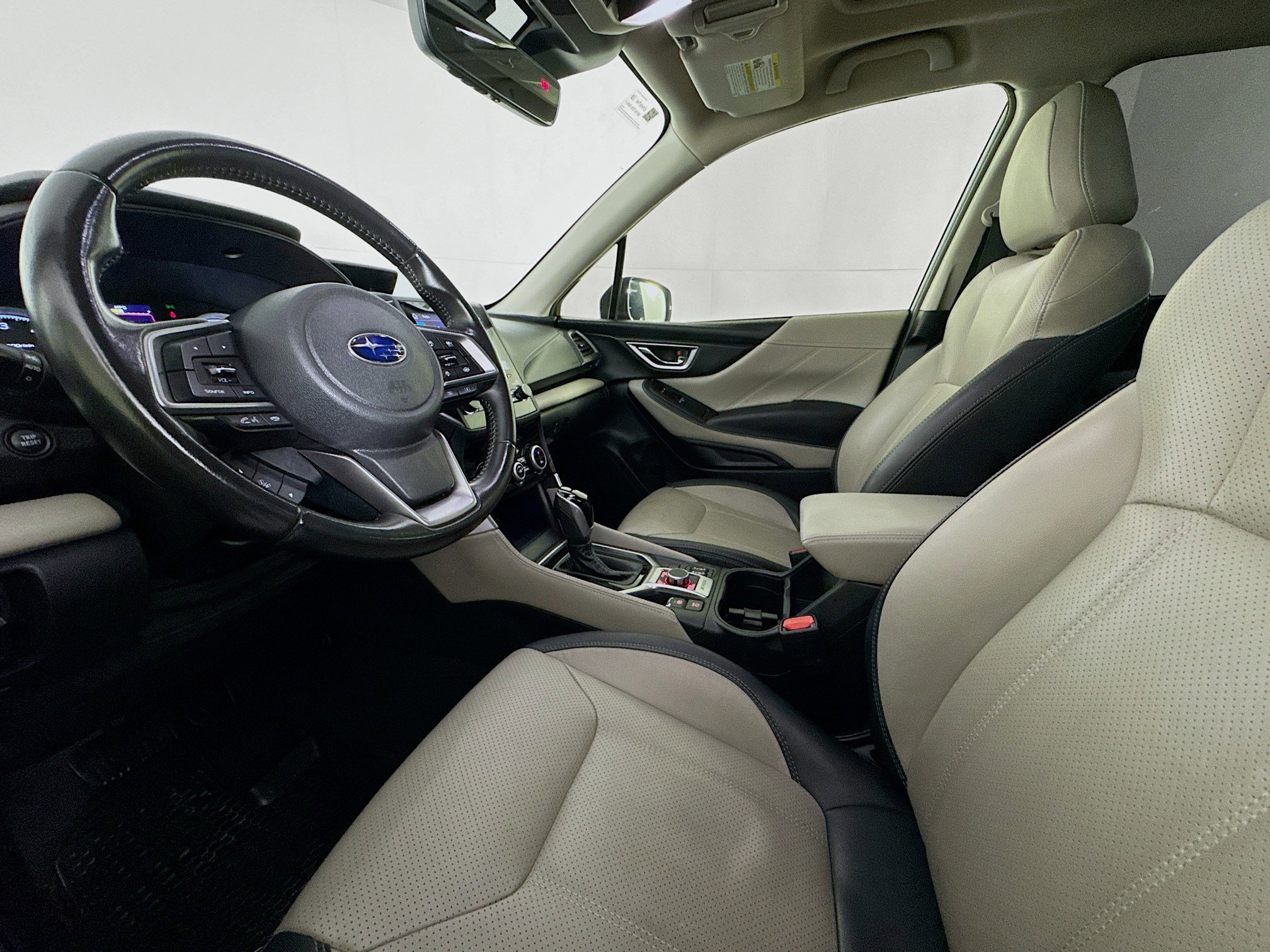 Used 2023 Subaru Forester Limited w/ Popular Package #2 AWD/4WD image 21