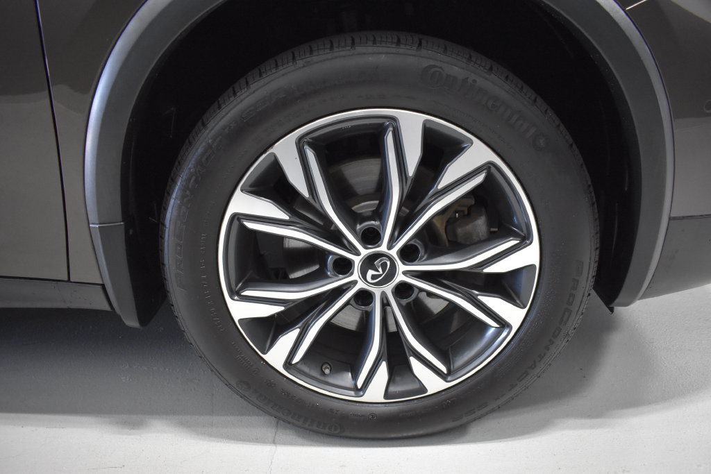 Used 2019 INFINITI QX30 AWD w/ Navigation Package image 10