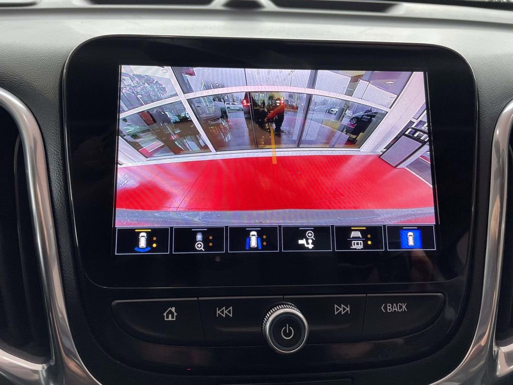 Used 2022 Chevrolet Equinox Premier image 40