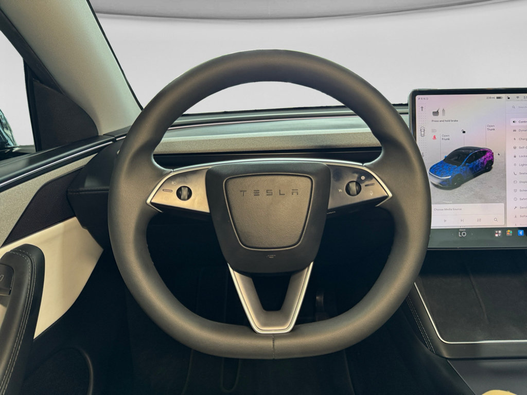 Used 2026 Tesla Model Y Long Range AWD/4WD image 9