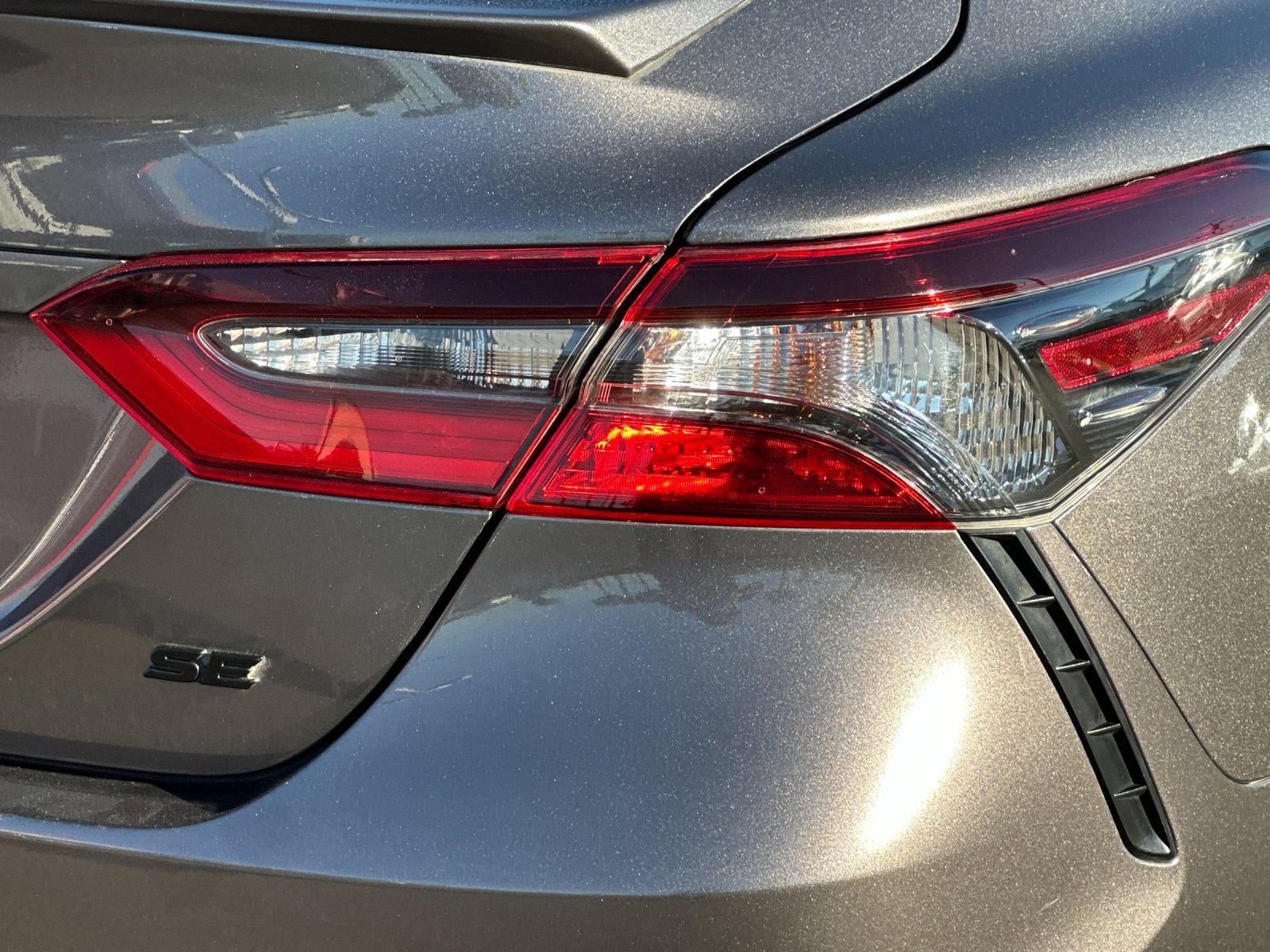 Used 2024 Toyota Camry SE image 23