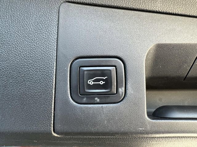 Used 2017 Cadillac XT5 Luxury w/ Driver Awareness Package AWD/4WD image 59