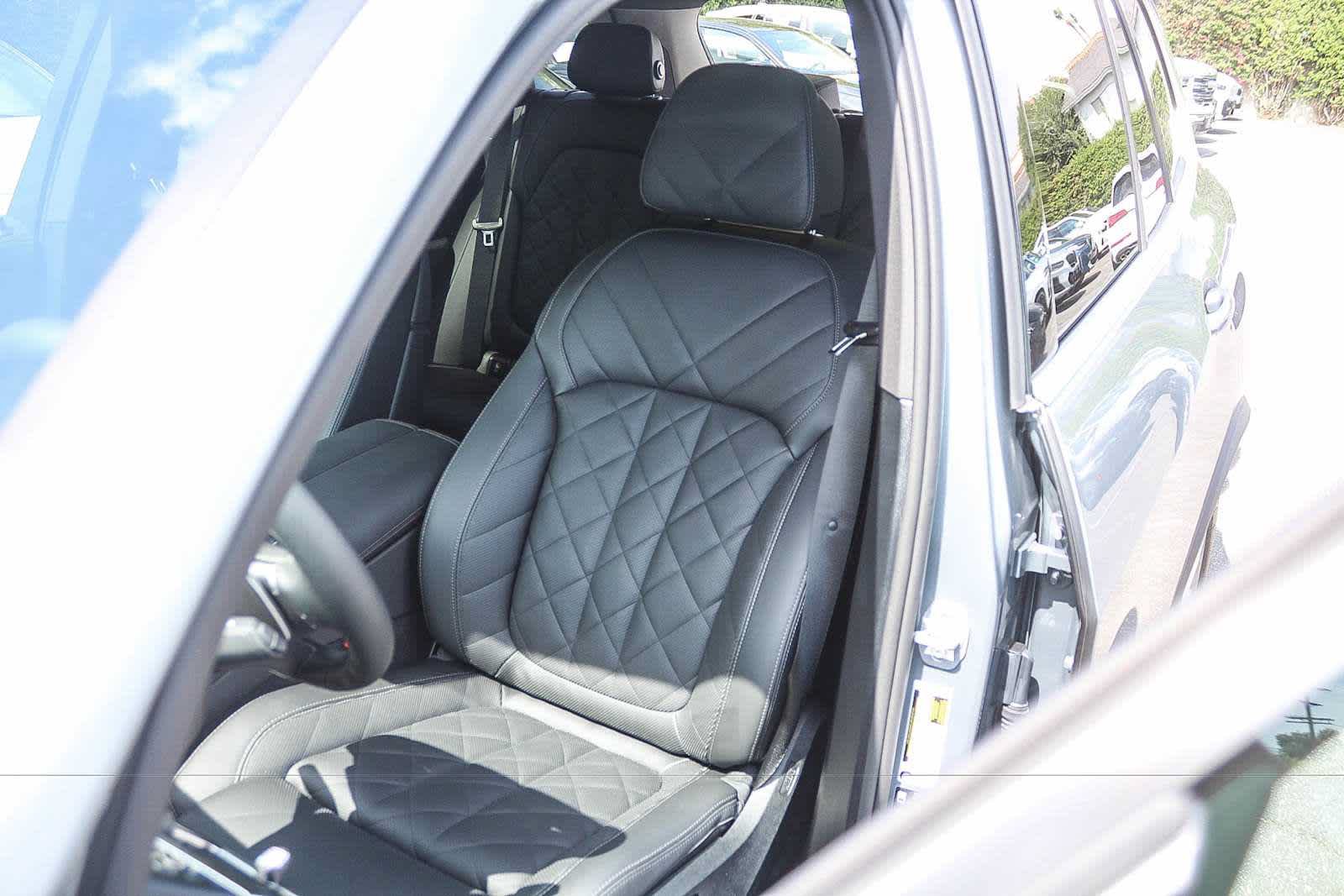 Used 2026 BMW X5 xDrive40i AWD/4WD image 25