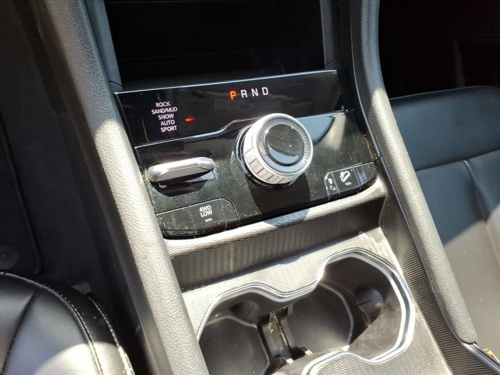 Used 2024 Jeep Grand Cherokee Limited 4xe AWD/4WD image 32