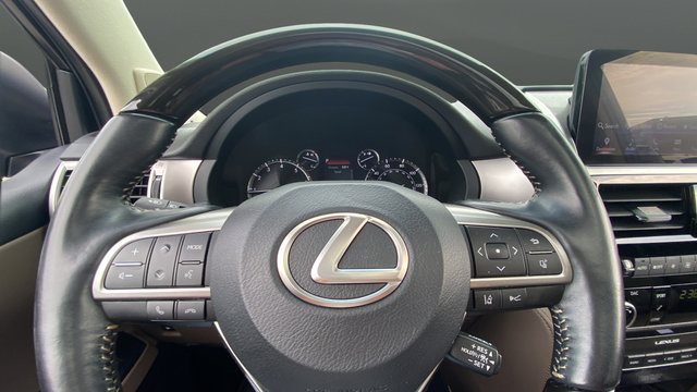 Used 2022 Lexus GX 460 Luxury w/ Accessory Package AWD/4WD image 16