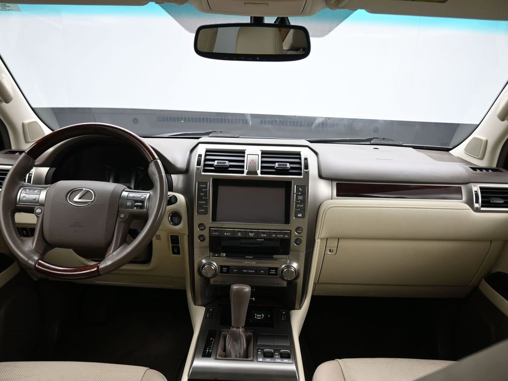 Used 2014 Lexus GX 460 image 42