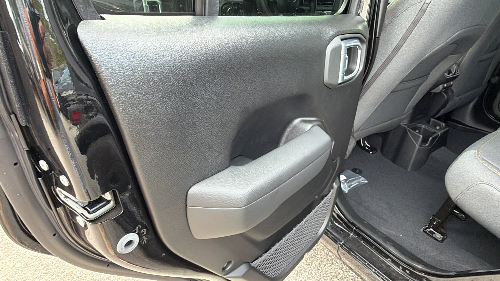 New 2026 Jeep Wrangler Unlimited Sport AWD/4WD image 18