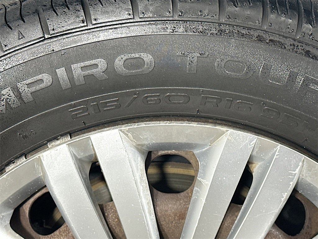 Used 2014 Volkswagen Passat 1.8T S image 32