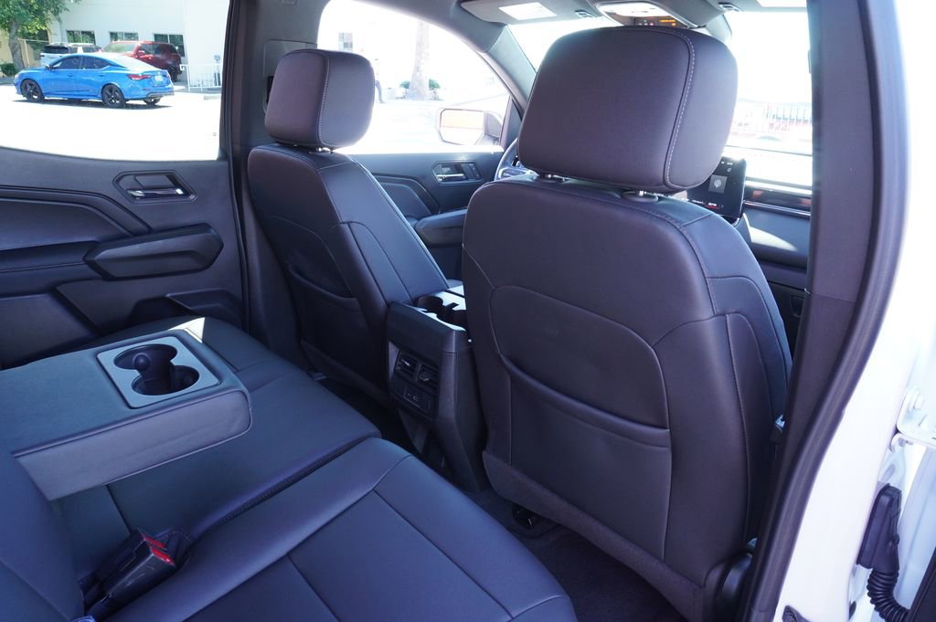 Certified 2024 GMC Canyon Elevation w/ Elevation Premium Package image 11