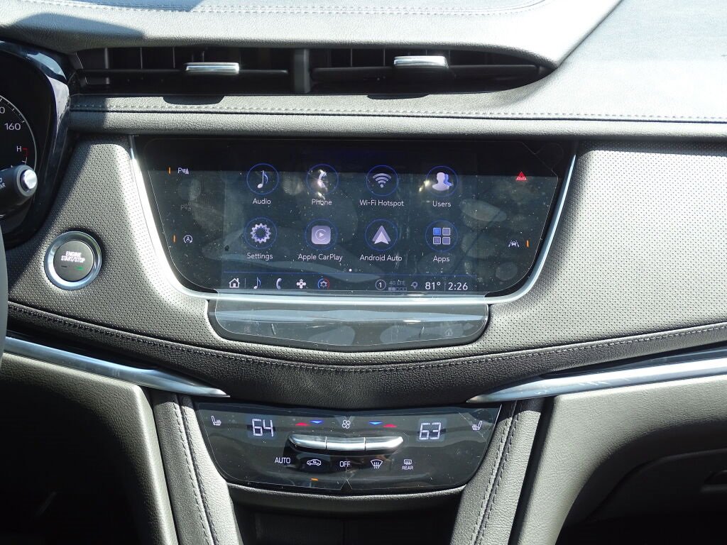 New 2025 Cadillac XT6 Luxury image 26