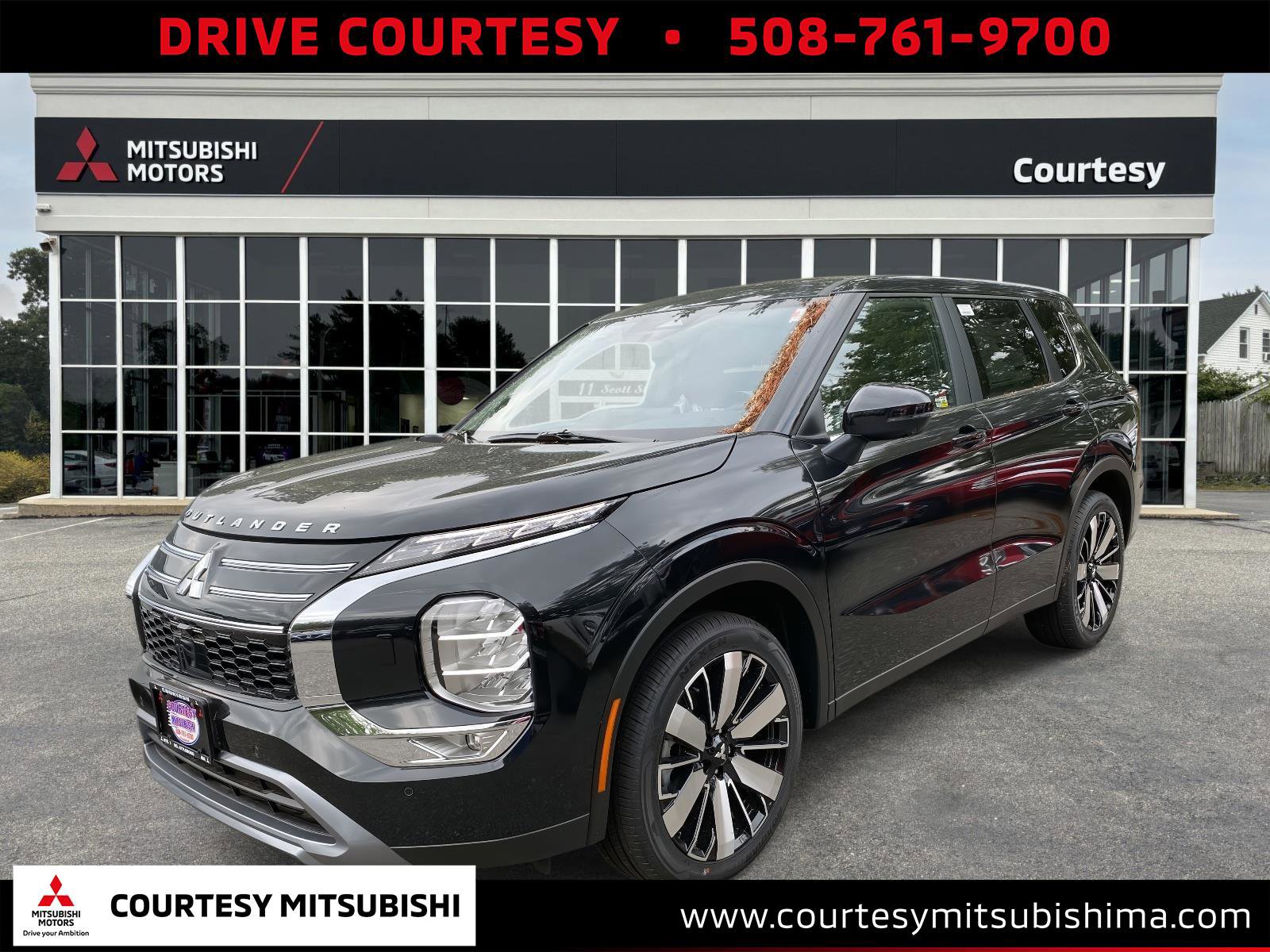 New 2025 Mitsubishi Outlander SE