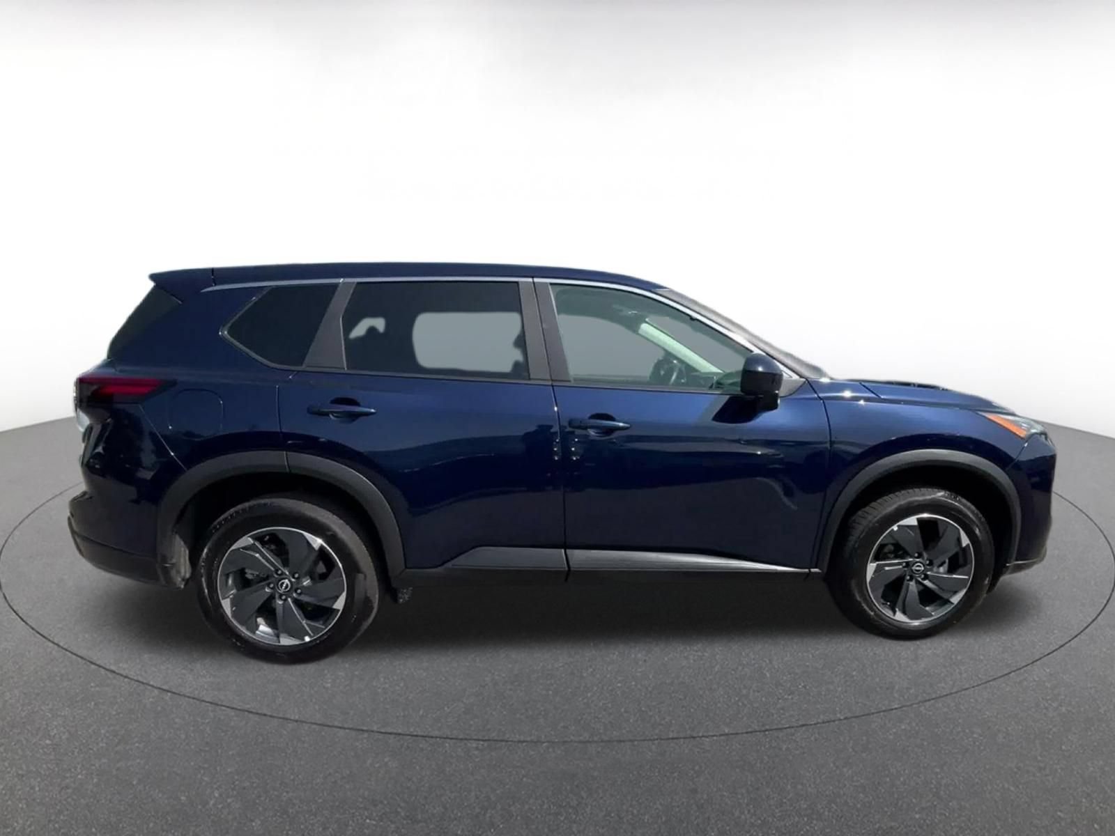 Used 2025 Nissan Rogue SV FWD image 15