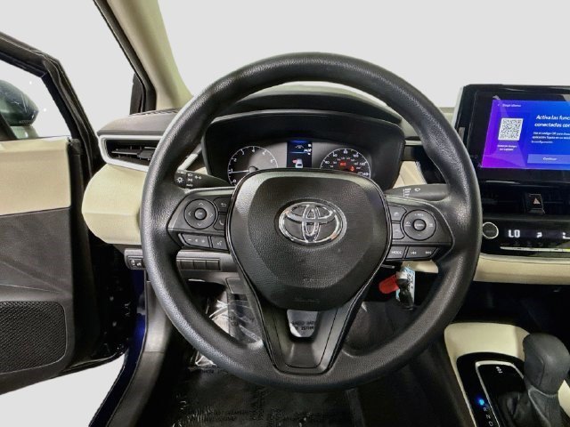 Used 2025 Toyota Corolla LE FWD image 12