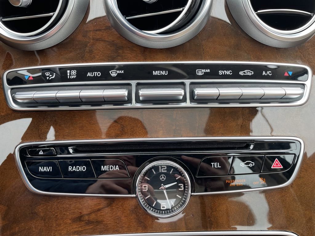 Used 2017 Mercedes-Benz C 300 4MATIC Sedan image 22
