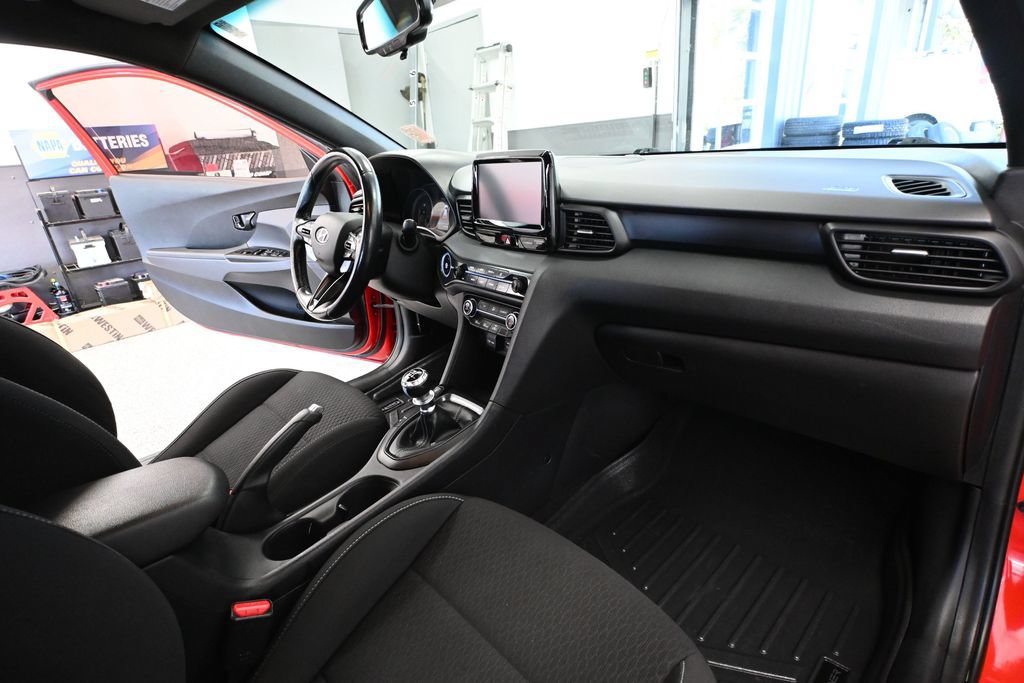 Used 2020 Hyundai Veloster N FWD image 38