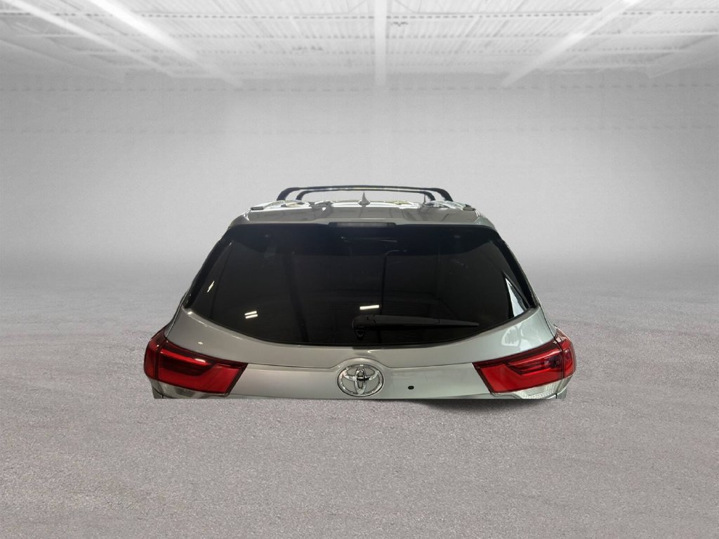 Used 2019 Toyota Highlander XLE AWD/4WD image 4